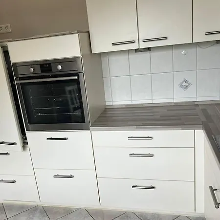 Ferienwohnung Mit Meerblick In Strandnahe