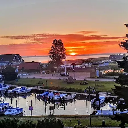 Ferienwohnung Mit Meerblick In Strandnahe شقة